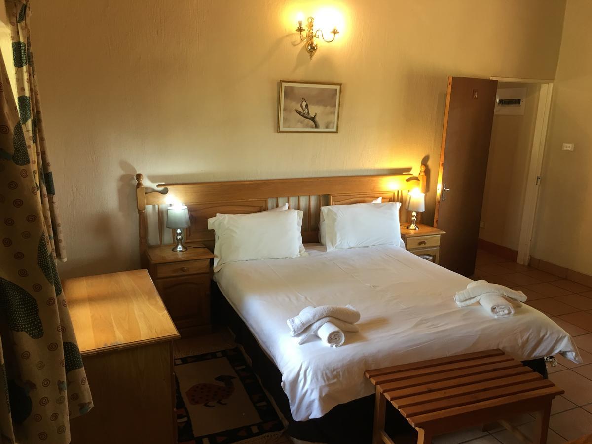 Dragon Peaks Mountain Resort Champagne Valley Exterior foto